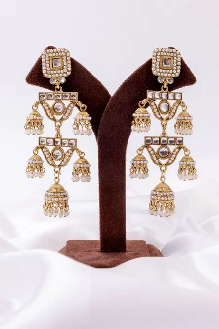 RPS Elegant Ethnic Pearl And Kundan Earrings Wholesale Market In Surat